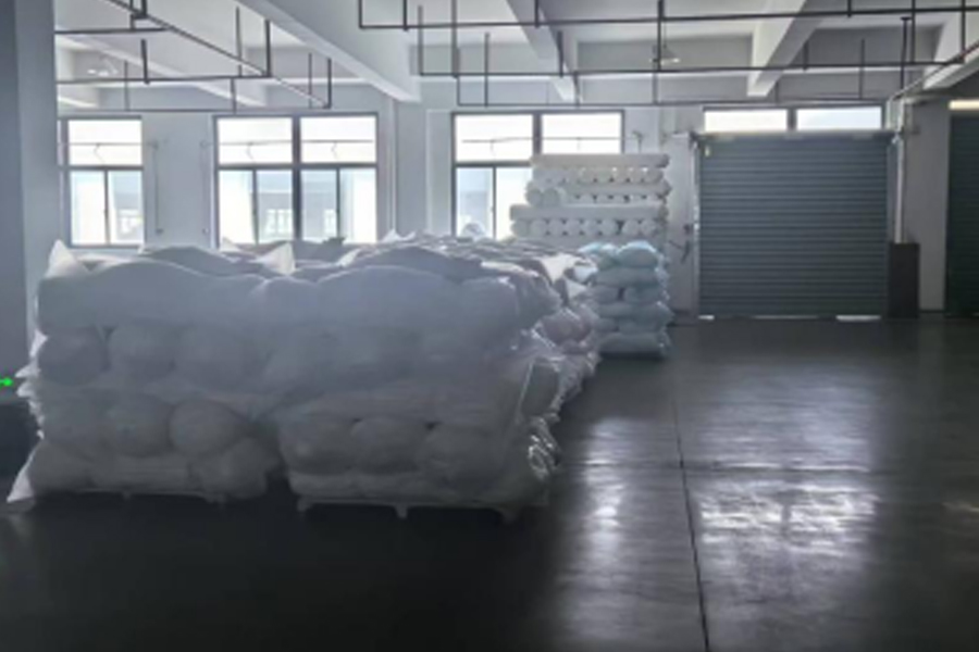 Zona de producție până la livrare a țesăturii gri